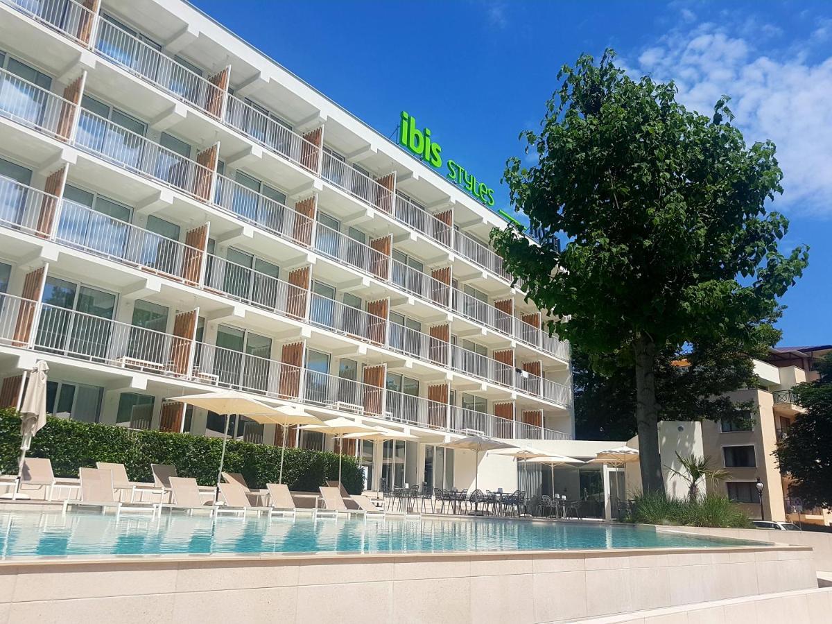 Ibis Styles Golden Sands Roomer Hotel מראה חיצוני תמונה
